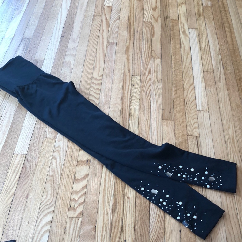 Black leggings